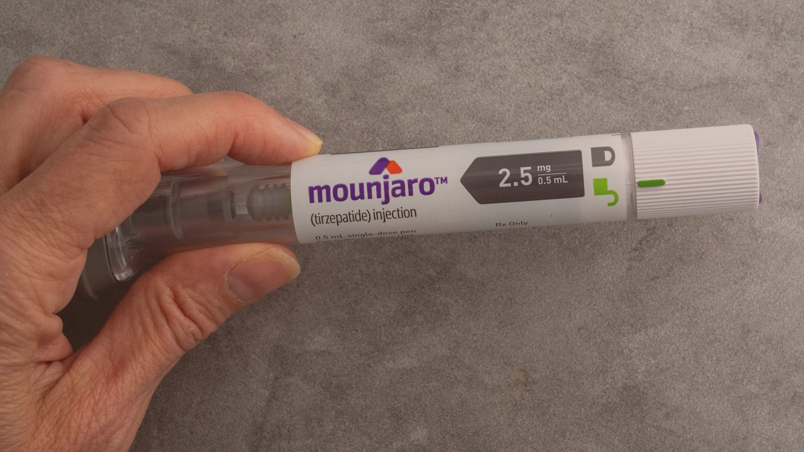 Mounjaro (Tirzepatida) para Emagrecimento: Como Funciona o Protocolo Médico e Quem Pode Fazer